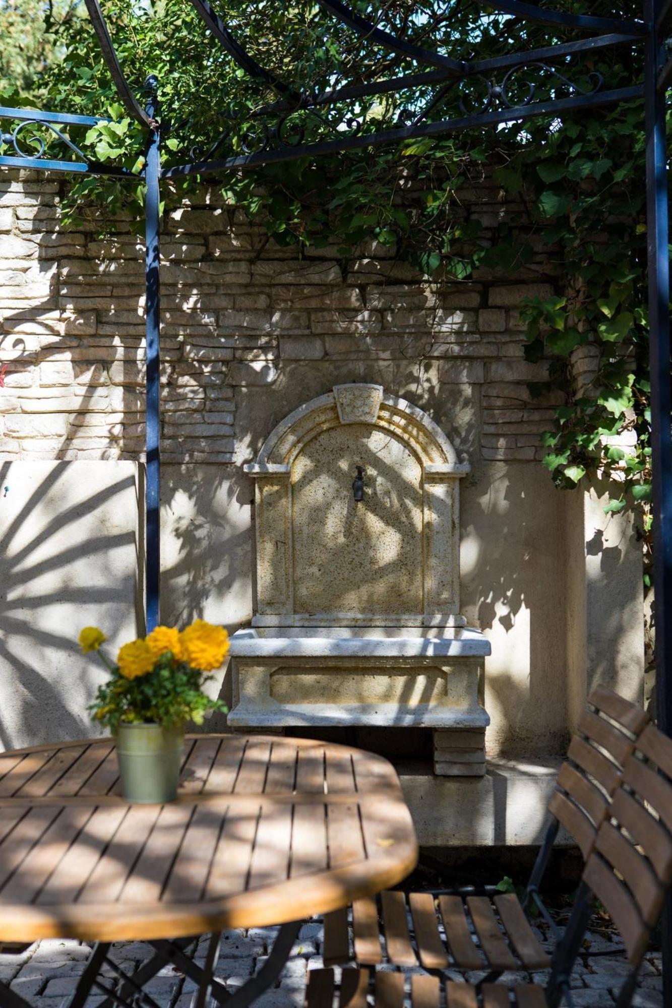 In Provence Hotel - Experience Atypique Venelles Exteriör bild