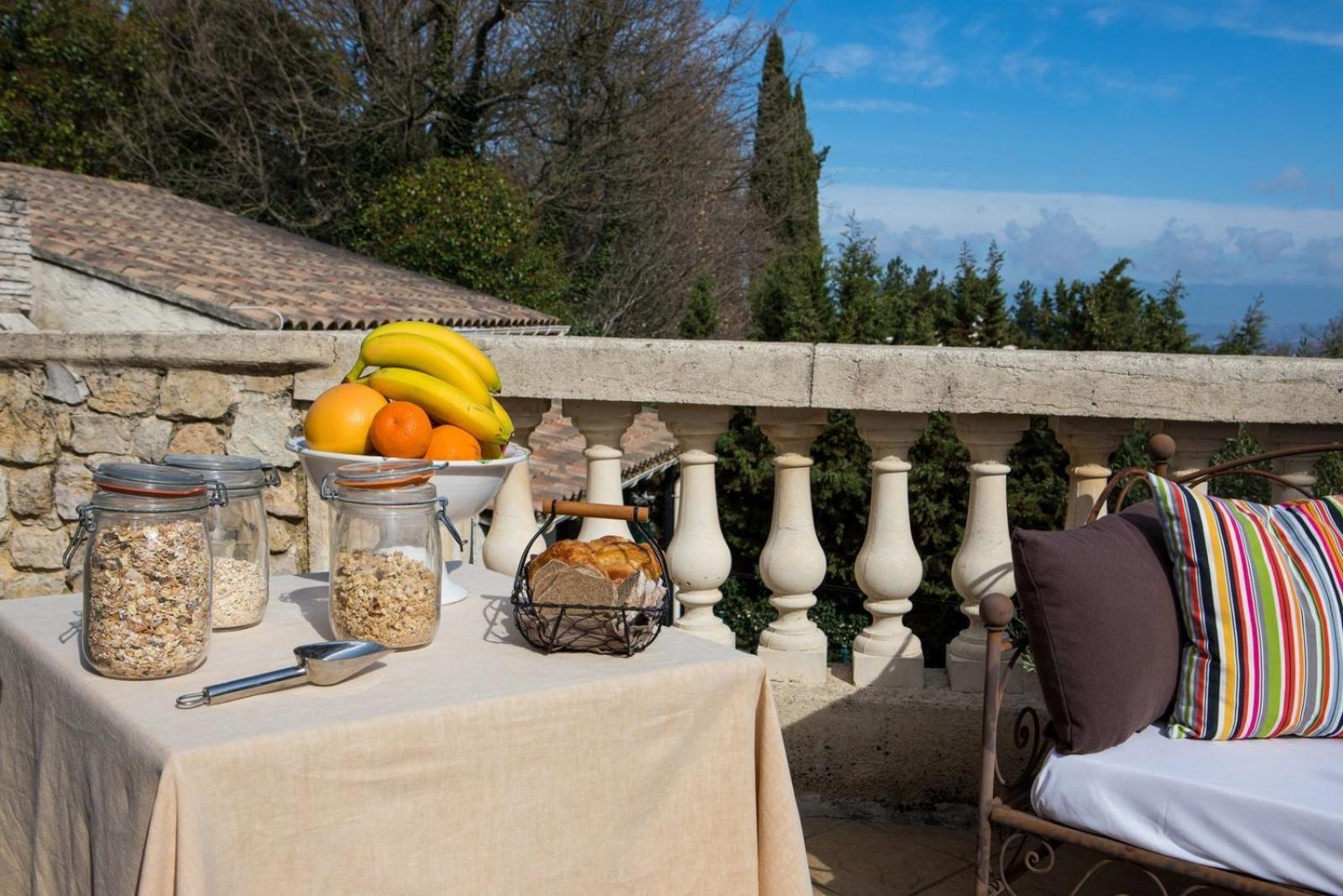 In Provence Hotel - Experience Atypique Venelles Exteriör bild